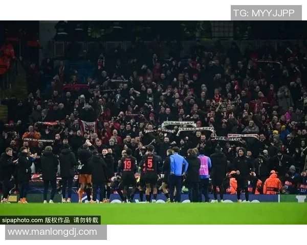 曼城友谊赛大胜波尔图红牌事件引发全场热议与数据分析