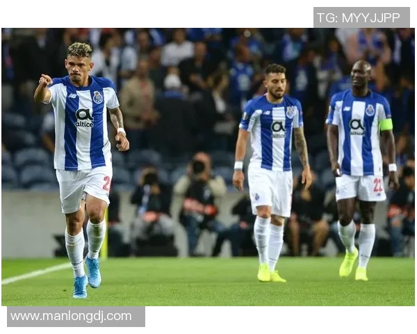 世界杯冷门：本菲卡与热刺激战成平局引发全场热议与数据分析