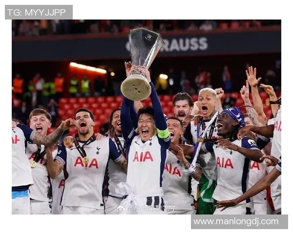 曼联友谊赛大胜热刺点球大战点燃球迷热情与转会传闻