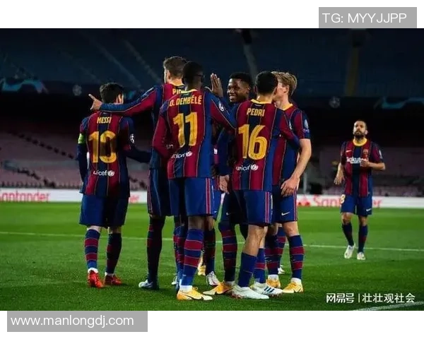 欧联杯精彩对决那不勒斯点球大战险胜巴萨全场沸腾瞬间回顾