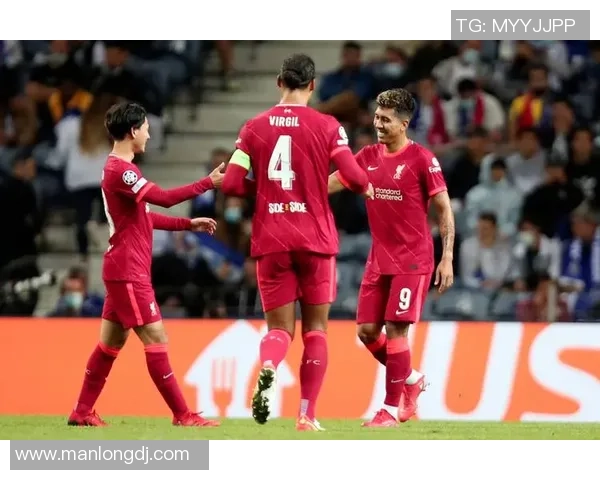 中超历史冷门波尔图3-0战胜利物浦乌龙球引发全场狂欢 中超历史冷门波尔图3-0战胜利物浦乌龙球引发全场狂欢