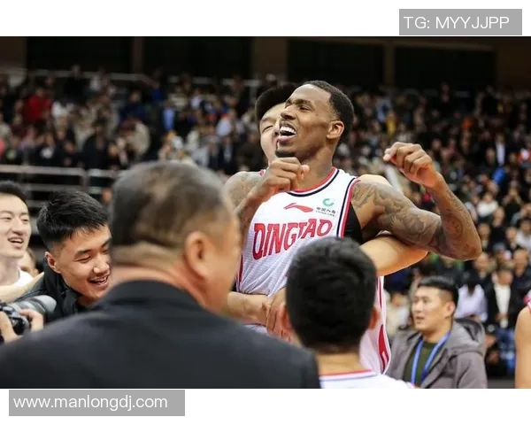 中超精彩对决切尔西逆转多特蒙德绝杀时刻点燃全场激情 中超精彩对决切尔西逆转多特蒙德绝杀时刻点燃全场激情