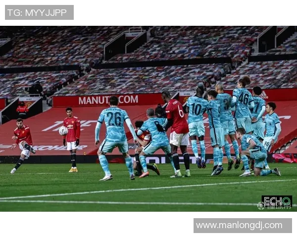 足总杯精彩对决里昂与曼联战成平局逆转瞬间点燃全场激情