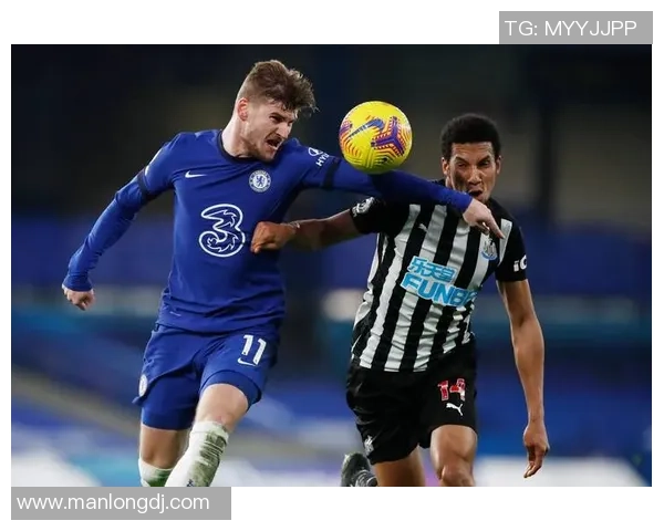 英超激战：那不勒斯在补时绝杀本菲卡全场沸腾