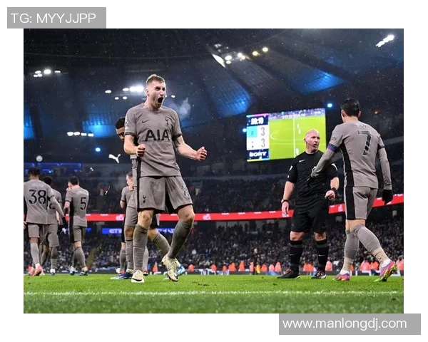 德甲激战：多特蒙德逆转曼城引发争议判罚全场沸腾